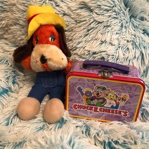 Chuck E. Cheese Vintage Set Tin Box Plush❤️